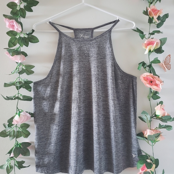Old Navy active tank - Picture 1 of 3